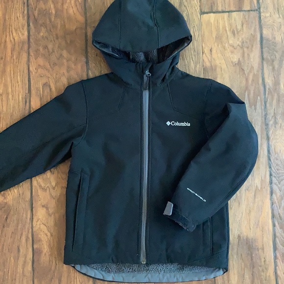 Columbia Omni-Shield jacket EUC - Picture 8 of 11